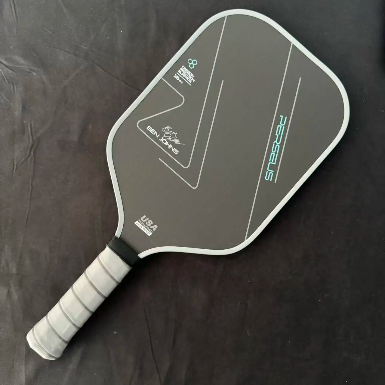 TitanForce Perseus – Pro Carbon 16mm Pickleball Paddle Overview
